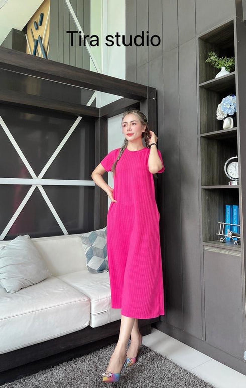 TIRA Round Neck Half Sleeves Mid Length Dresses